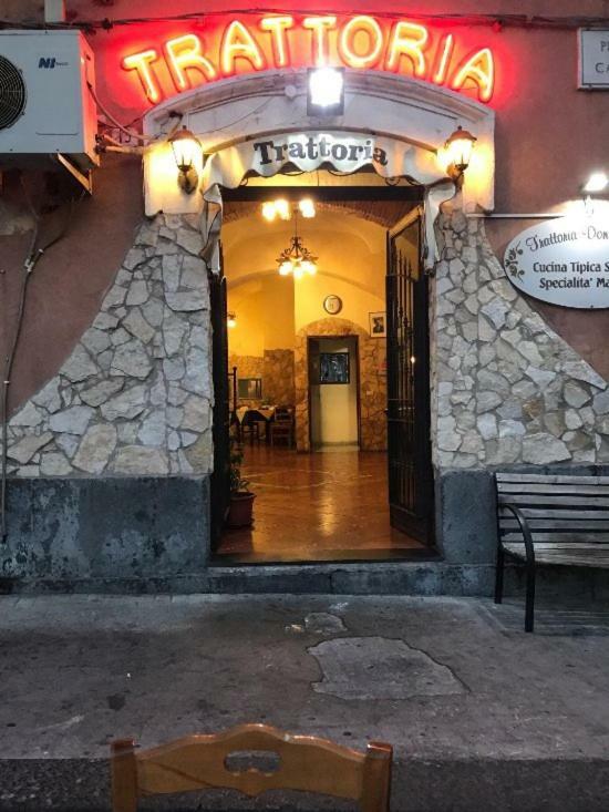Gisira Apartments Al Borgo คาตาเนีย ภายนอก รูปภาพ