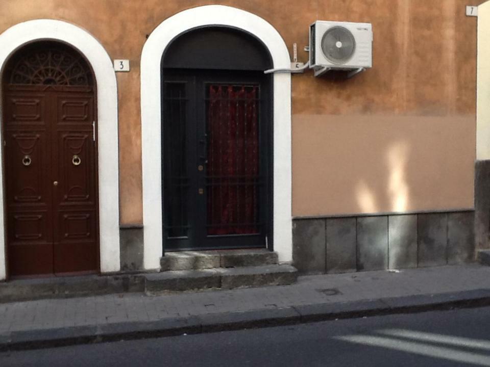 Gisira Apartments Al Borgo คาตาเนีย ภายนอก รูปภาพ